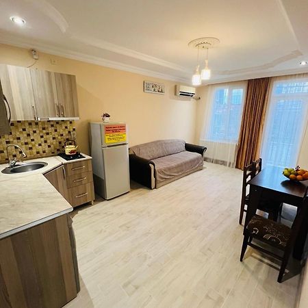 Aparthotel My Home 巴统 外观 照片