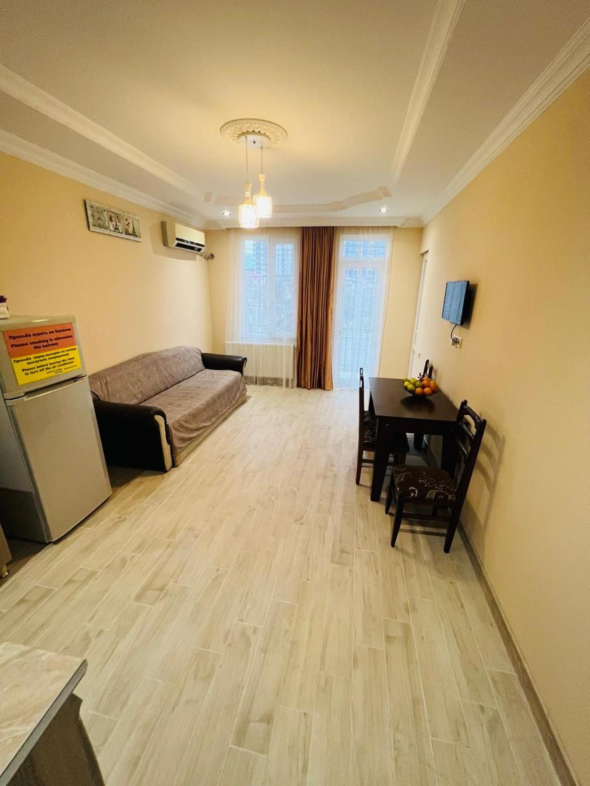 Aparthotel My Home 巴统 外观 照片