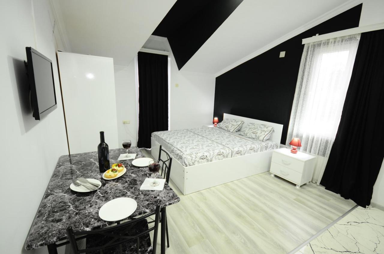 Aparthotel My Home 巴统 外观 照片