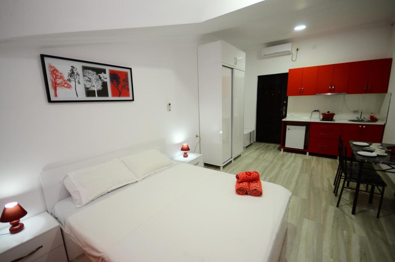 Aparthotel My Home 巴统 外观 照片