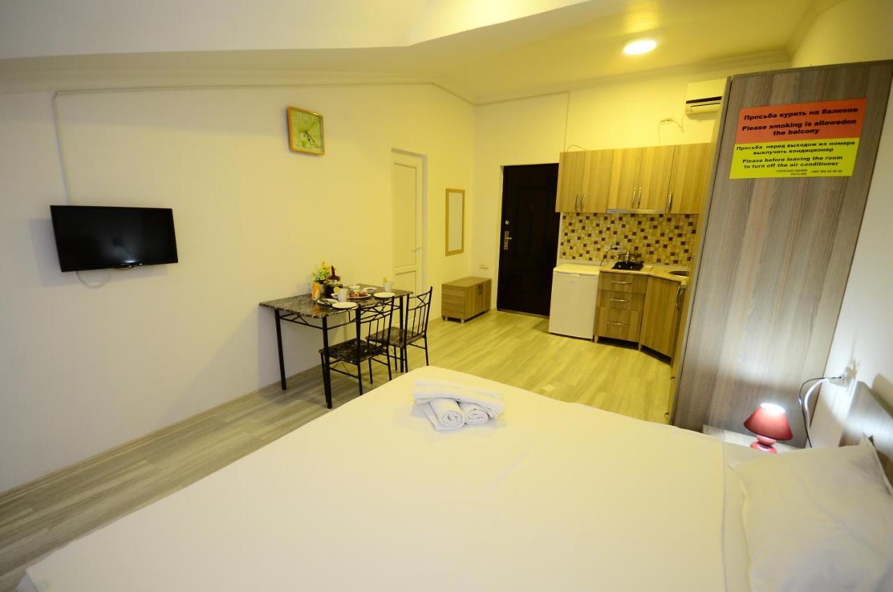 Aparthotel My Home 巴统 外观 照片