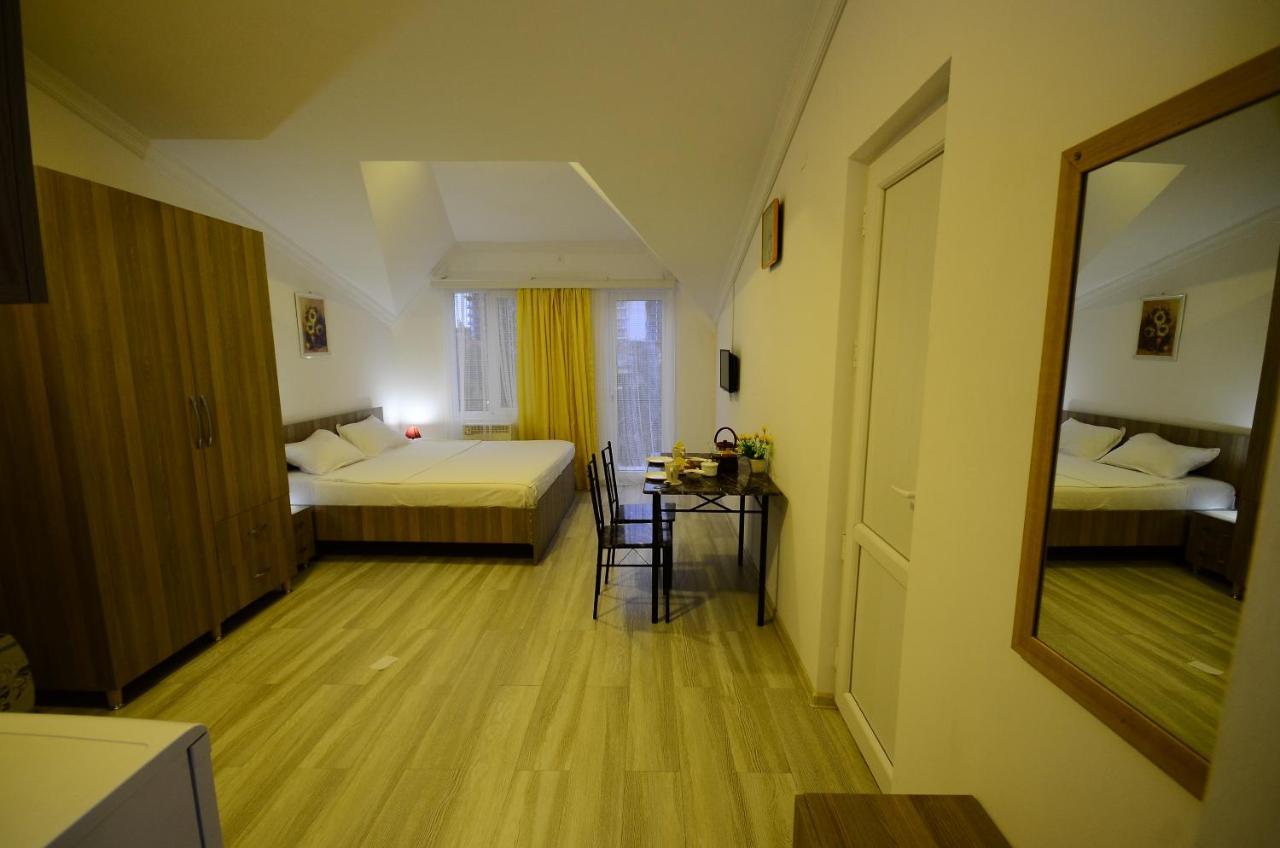 Aparthotel My Home 巴统 外观 照片