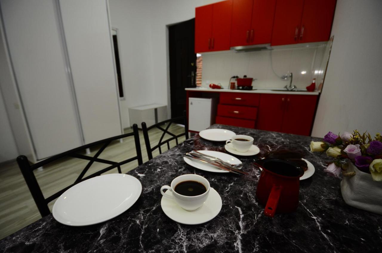 Aparthotel My Home 巴统 外观 照片