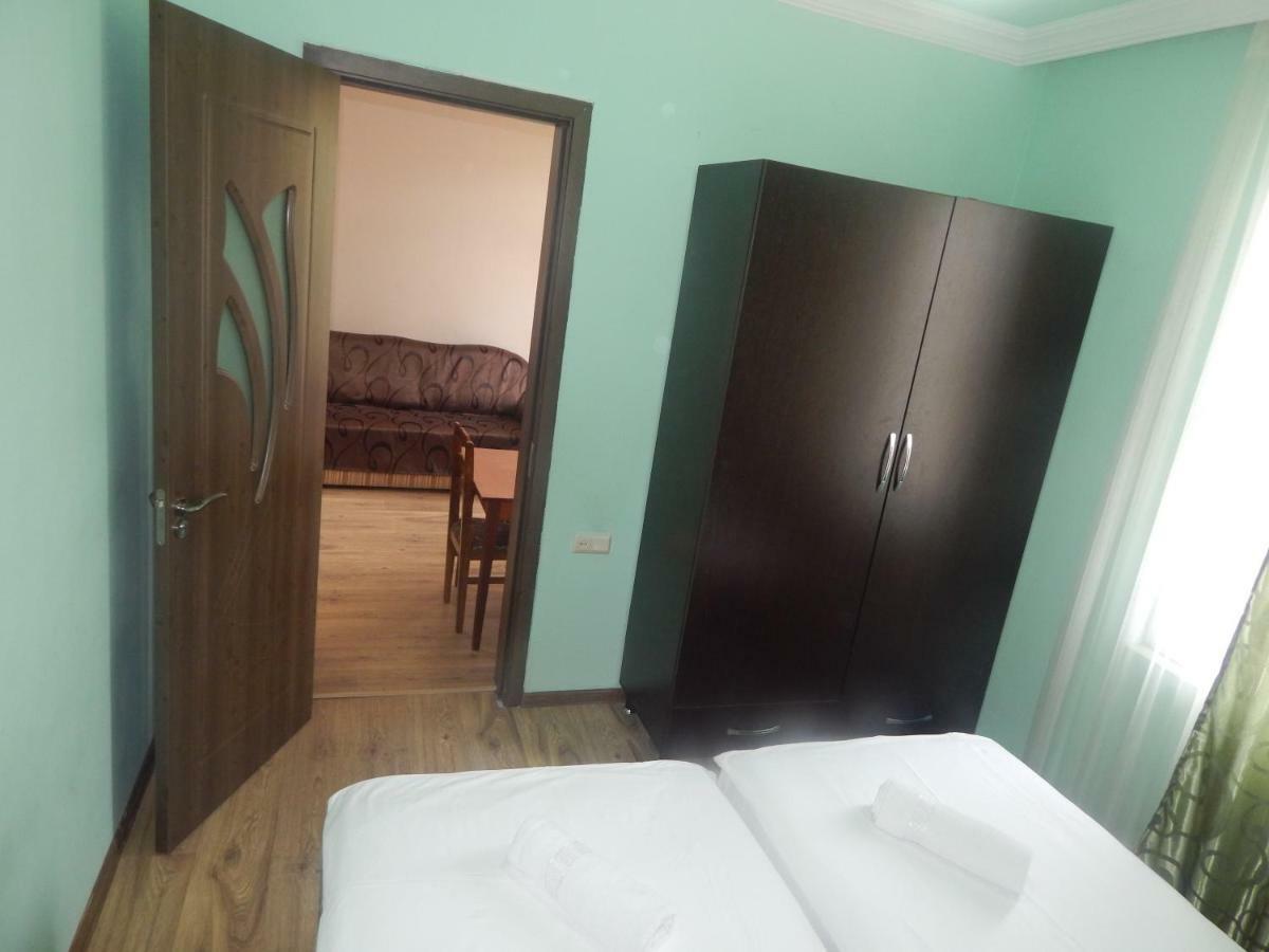 Aparthotel My Home 巴统 外观 照片